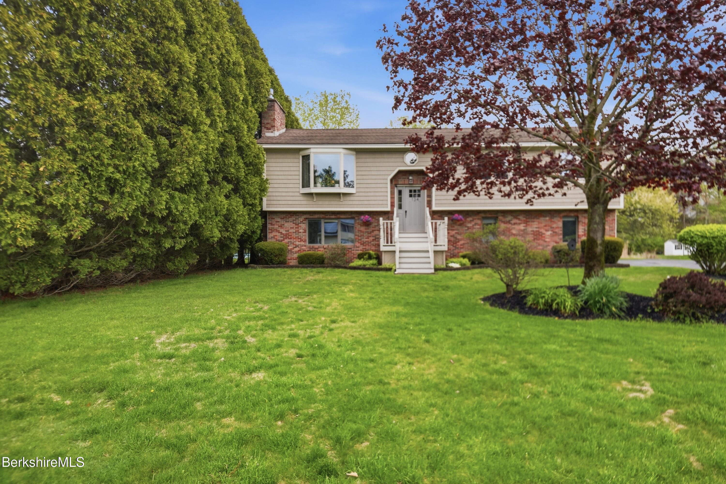 134 Oak Hill Road Pittsfield, MA 01201 - Photo 2 of 66 Exterior Front
