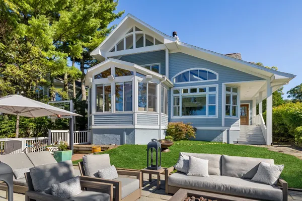 $3,999,000 | 3987 Lake Shore Drive, New Buffalo, MI 49117