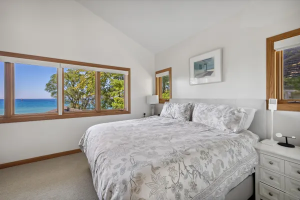 $3,999,000 | 3987 Lake Shore Drive, New Buffalo, MI 49117