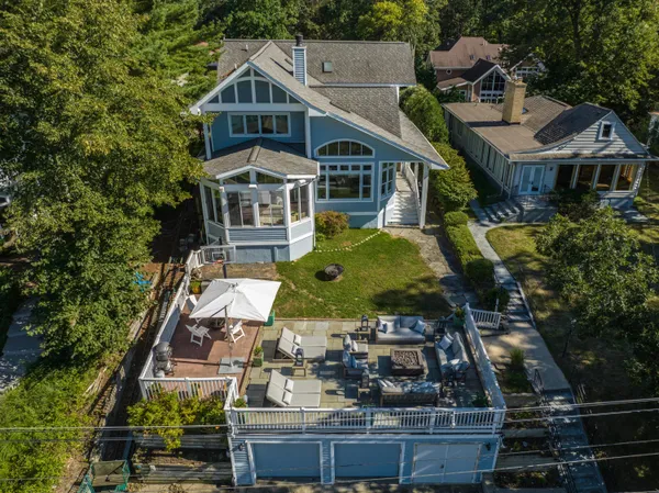 $3,999,000 | 3987 Lake Shore Drive, New Buffalo, MI 49117