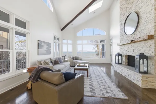 $3,999,000 | 3987 Lake Shore Drive, New Buffalo, MI 49117