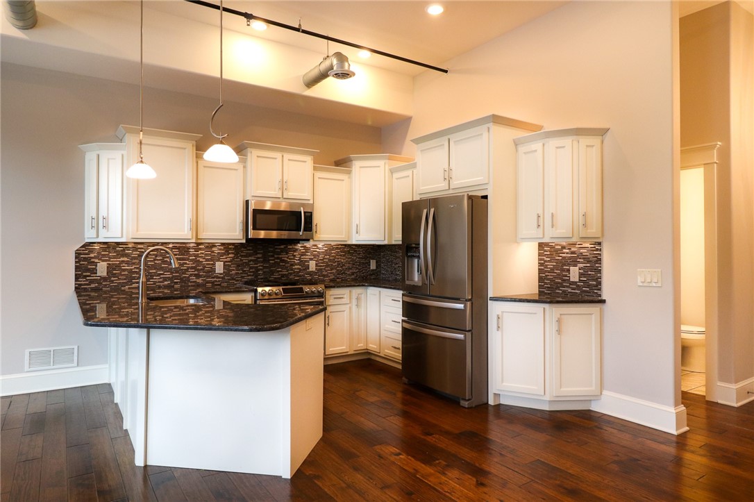 64 East Market Street, Unit 202 Corning, NY 14830 - Photo 15 of 50