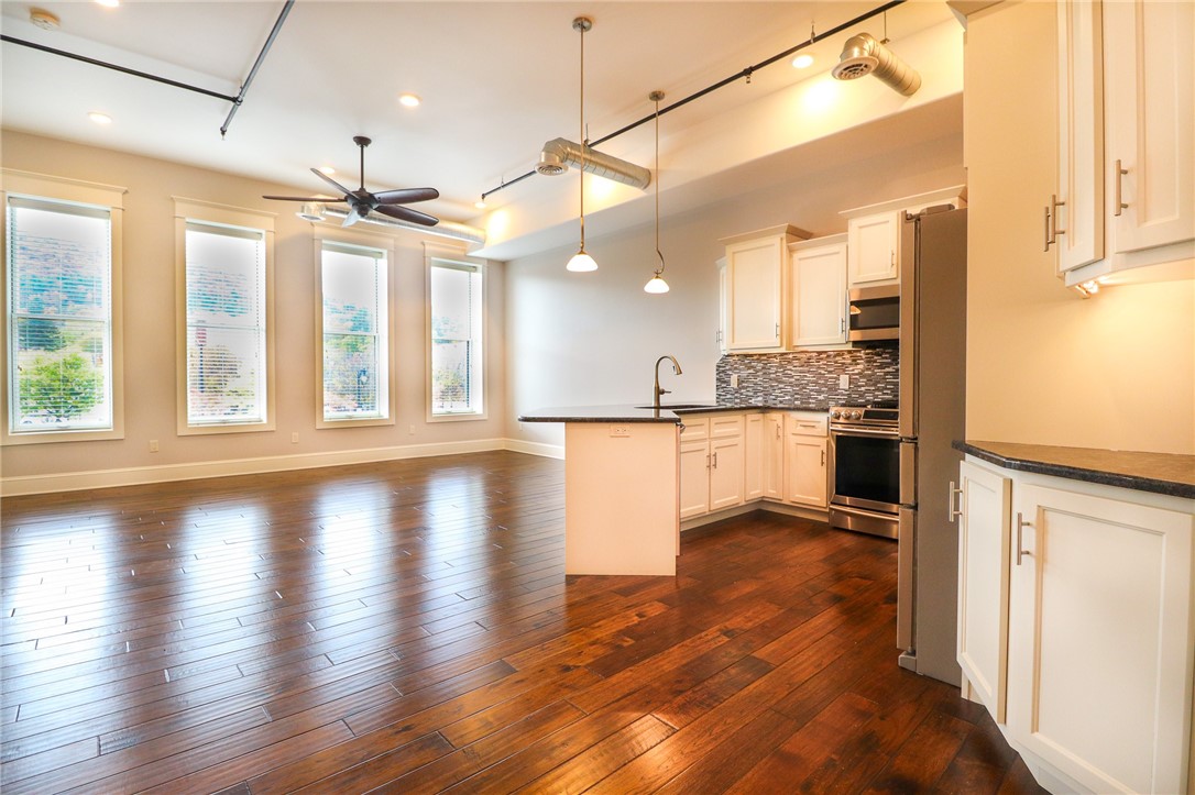 64 East Market Street, Unit 202 Corning, NY 14830 - Photo 4 of 50