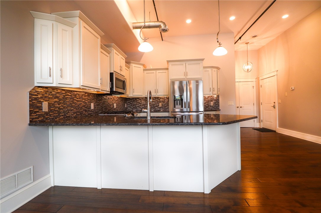 64 East Market Street, Unit 202 Corning, NY 14830 - Photo 7 of 50