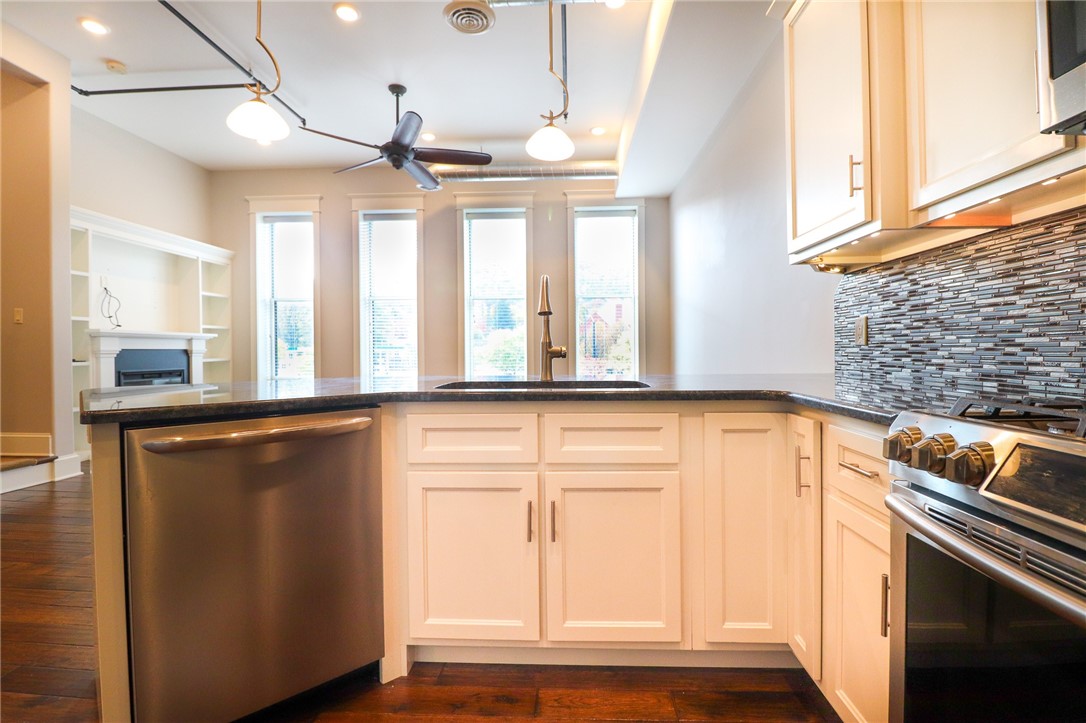 64 East Market Street, Unit 202 Corning, NY 14830 - Photo 10 of 50