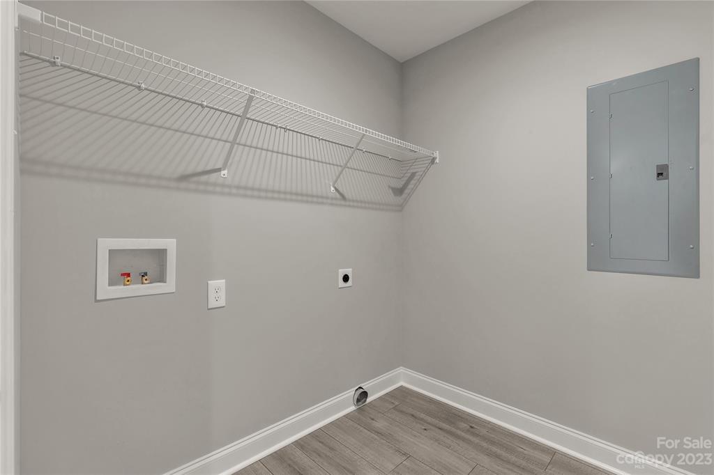 6724 State Rd S-29-555 Kershaw, SC 29067 - Photo 21 of 31 a view of a room