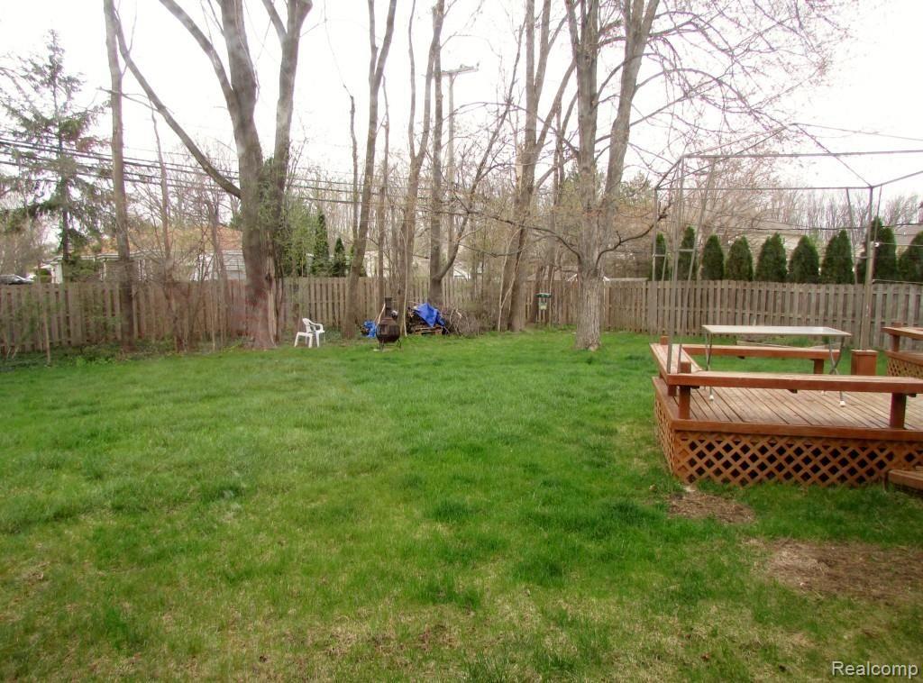 3415 West Utica Road Utica, MI 48317 - Photo 29 of 31 Backyard View.jpg