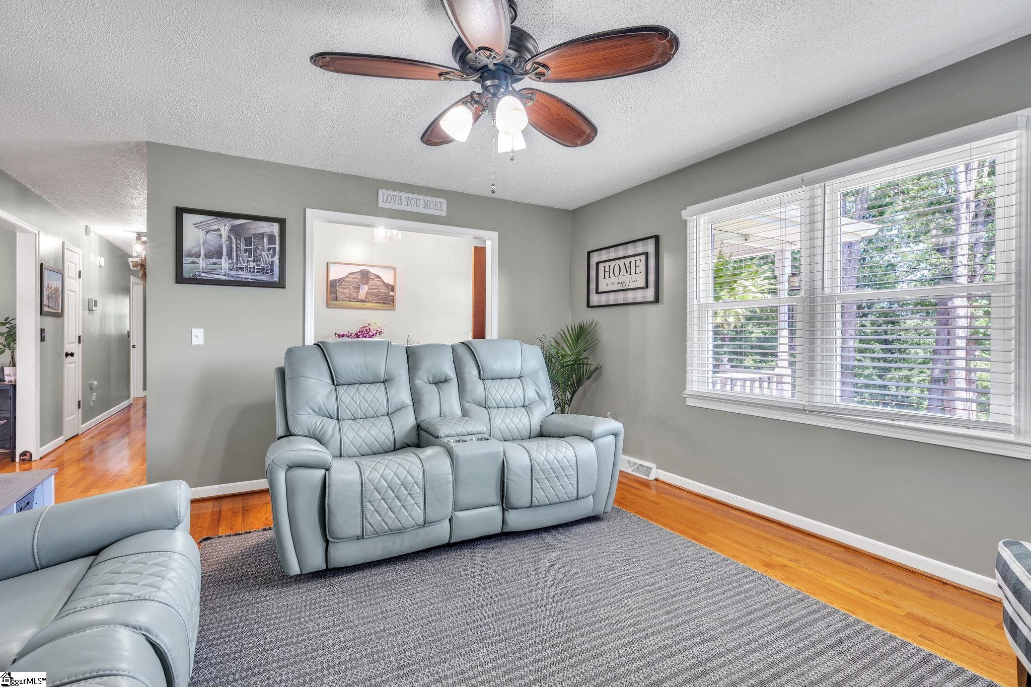 425 Hannon Road Inman, SC 29349 - Photo 7 of 32