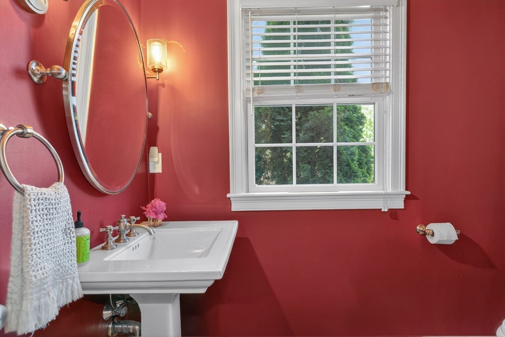 27 Autumn Ridge Road Berlin, MA 01503 - Photo 22 of 42