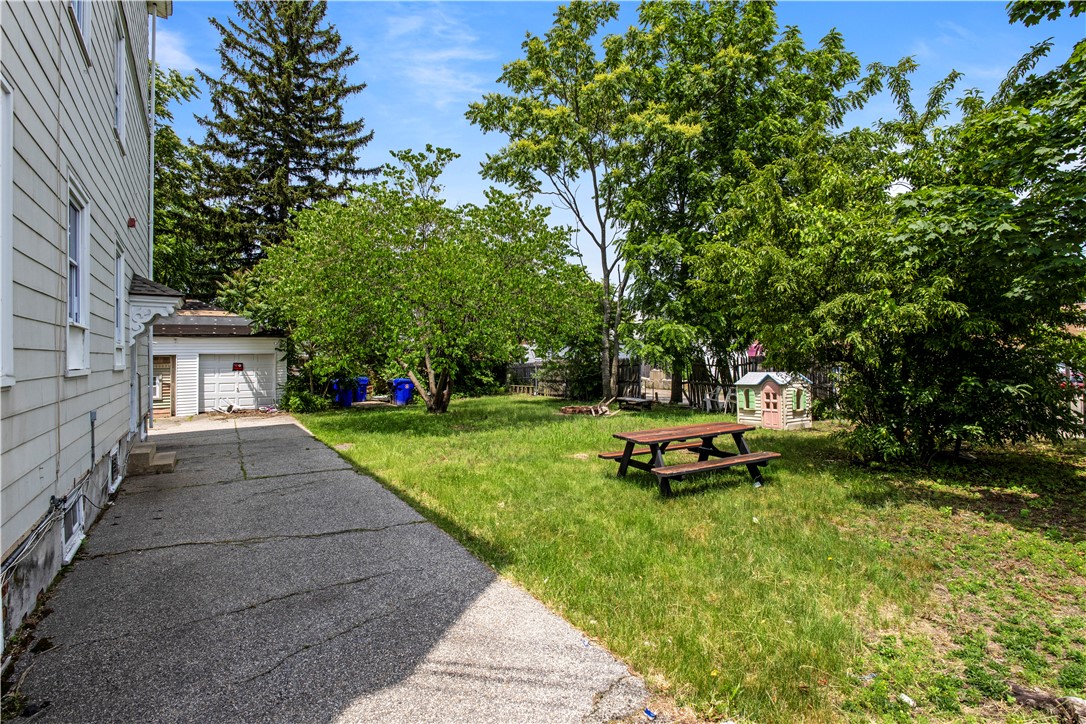 11 Roosevelt Street, Unit 1 North Providence, RI 02904 - Photo 17 of 19