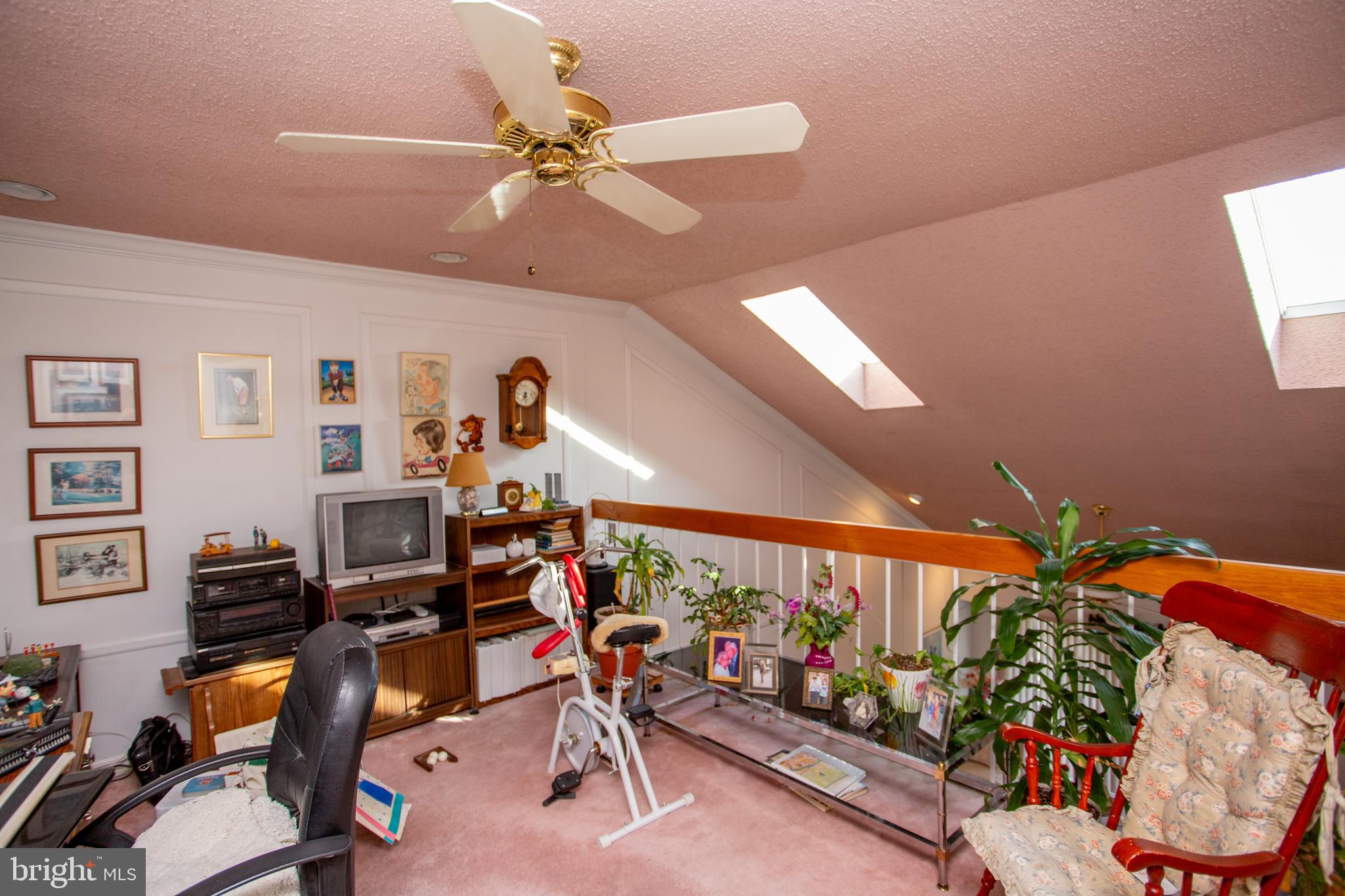 73305 Delaire Landing Road, Unit 305 Philadelphia, PA 19114 - Photo 13 of 39