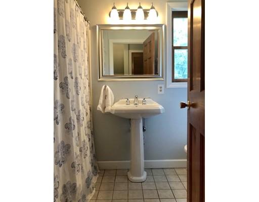 105 Senator Street Springfield, MA 01129 - Photo 12 of 16