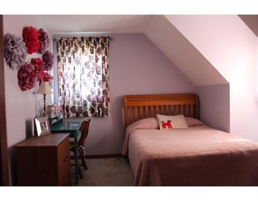 105 Senator Street Springfield, MA 01129 - Photo 10 of 16