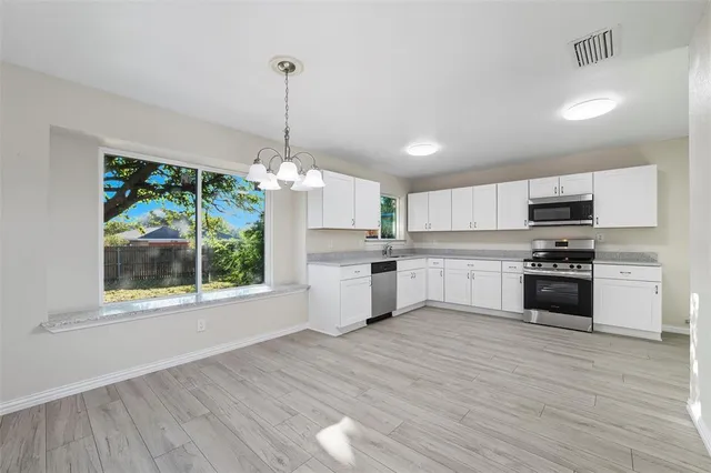 $260,000 | 2742 Pepperidge Drive East, Lancaster, TX 75134