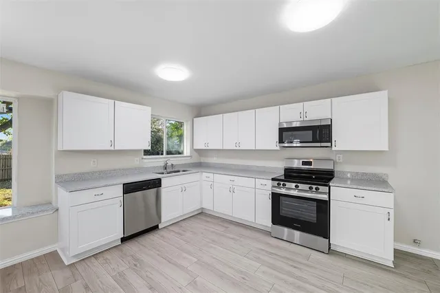 $260,000 | 2742 Pepperidge Drive East, Lancaster, TX 75134