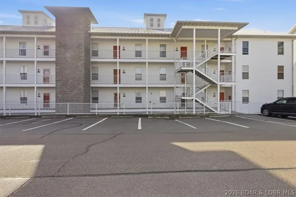 $295,000 | 64 Knox Road, Unit N405, Rocky Mount, MO 65072