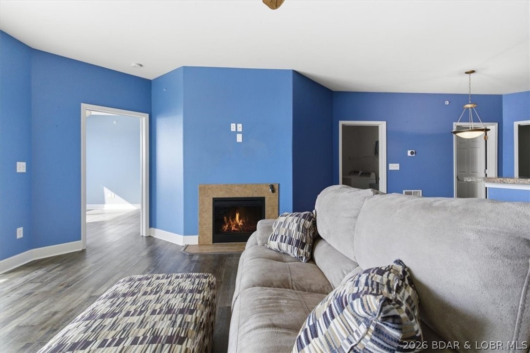 64 Knox Road, Unit N405 Rocky Mount, MO 65072 - Photo 5 of 38 Living Room