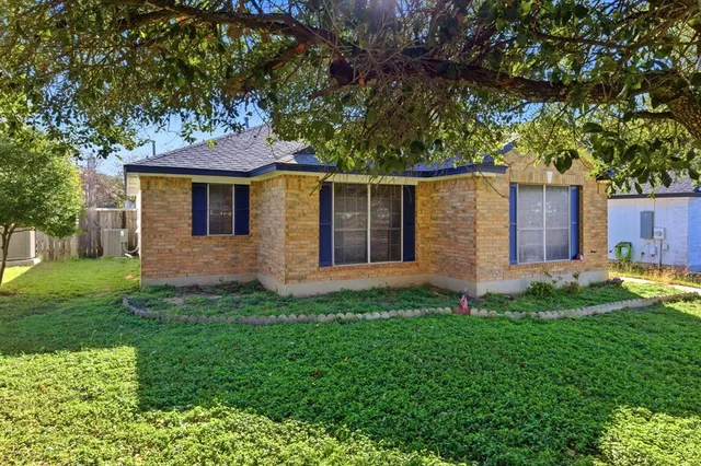$1,575 | 833 Picadilly Drive, Unit 1, Pflugerville, TX 78660
