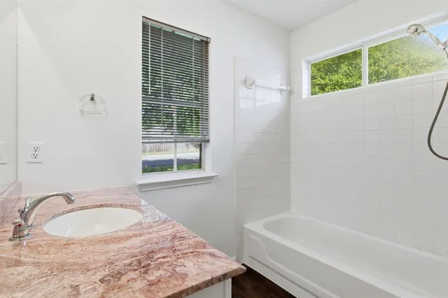 $1,575 | 833 Picadilly Drive, Unit 1, Pflugerville, TX 78660