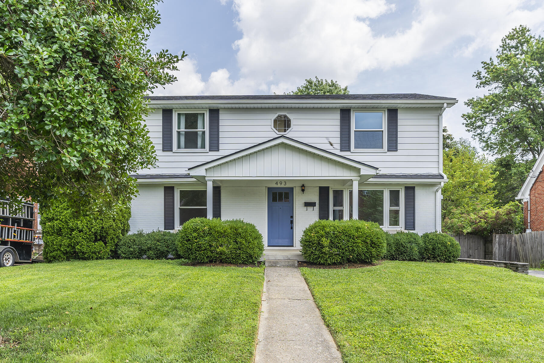 493 Hill N Dale Road Lexington, KY 40503 - Photo 2 of 35 493hillndale02 copy