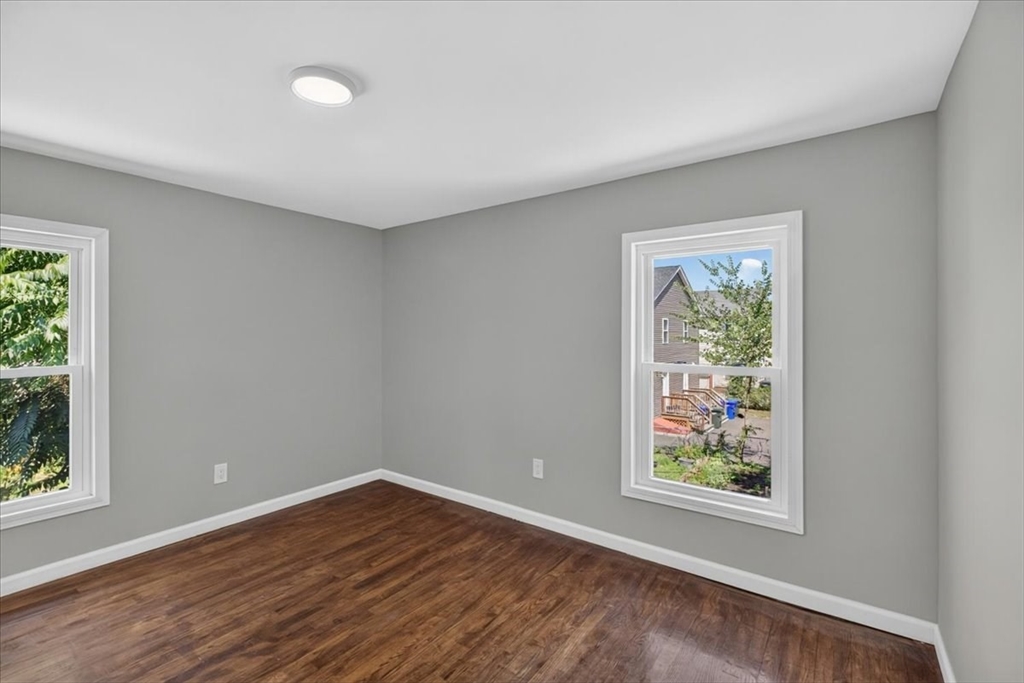 58 Greene Street Springfield, MA 01109 - Photo 28 of 41