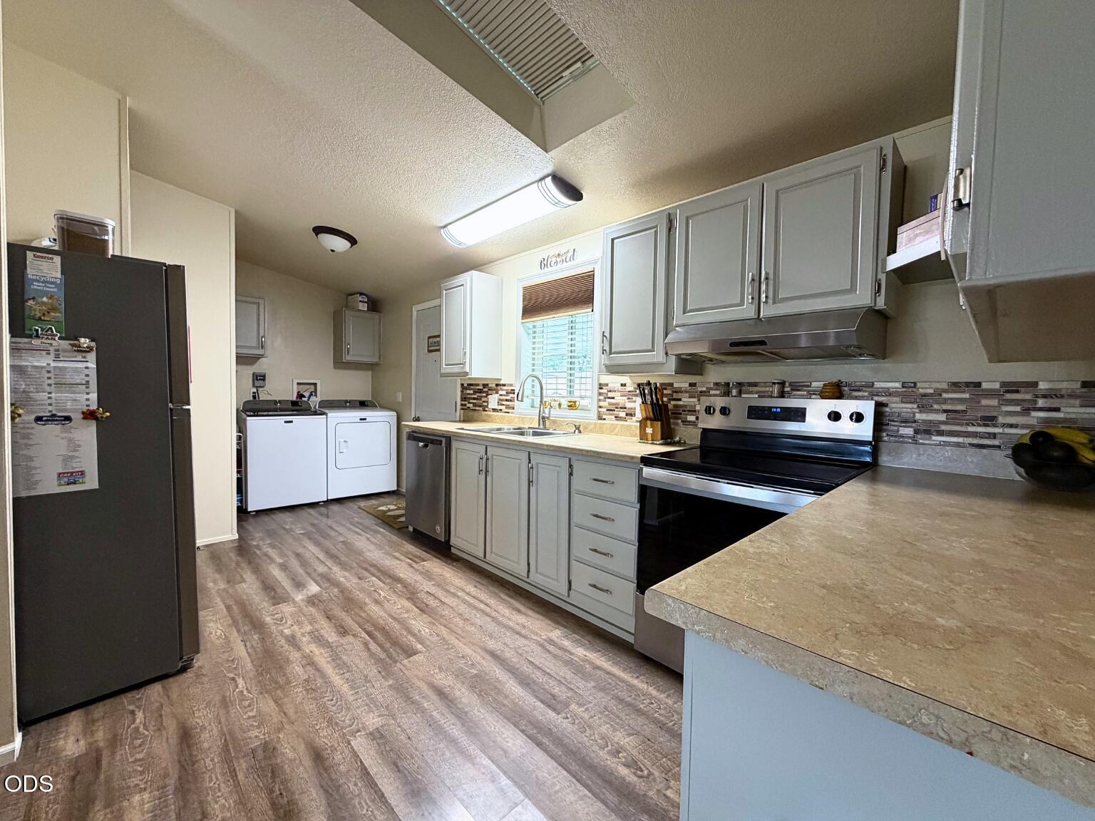 63 Rogue River Drive Eagle Point, OR 97524 - Photo 16 of 46