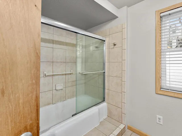 $244,900 | 1101 Nagle Avenue, Unit 1103, Manitowoc, WI 54220