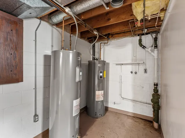 $244,900 | 1101 Nagle Avenue, Unit 1103, Manitowoc, WI 54220