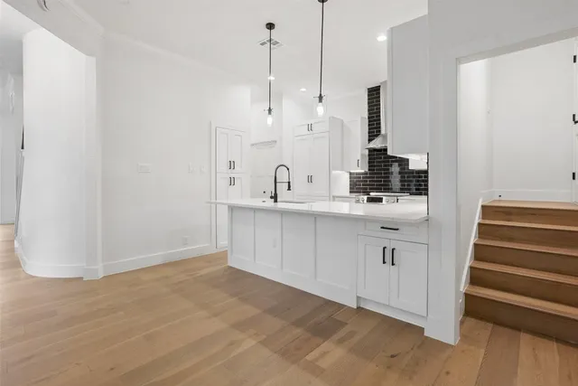 $1,100,000 | 4231 Westlake Drive, Unit H1, Austin, TX 78746