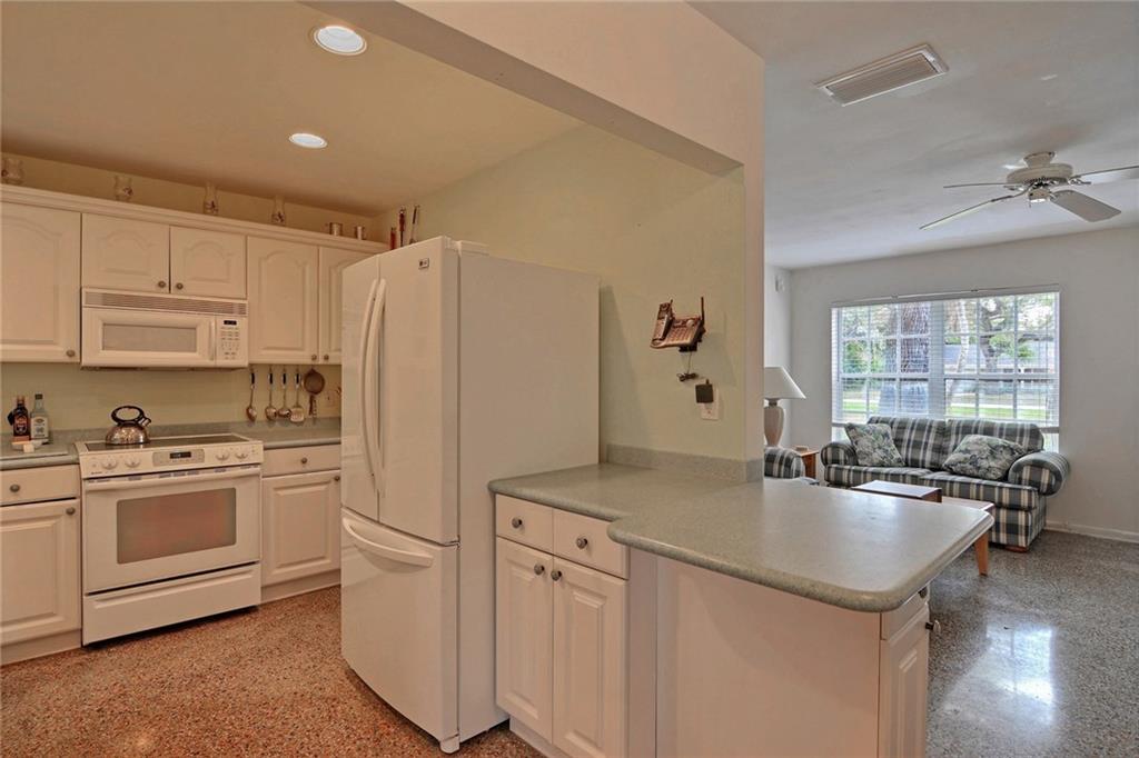 435 Greytwig Road Vero Beach, FL 32963 - Photo 5 of 30 Gallery Image 5