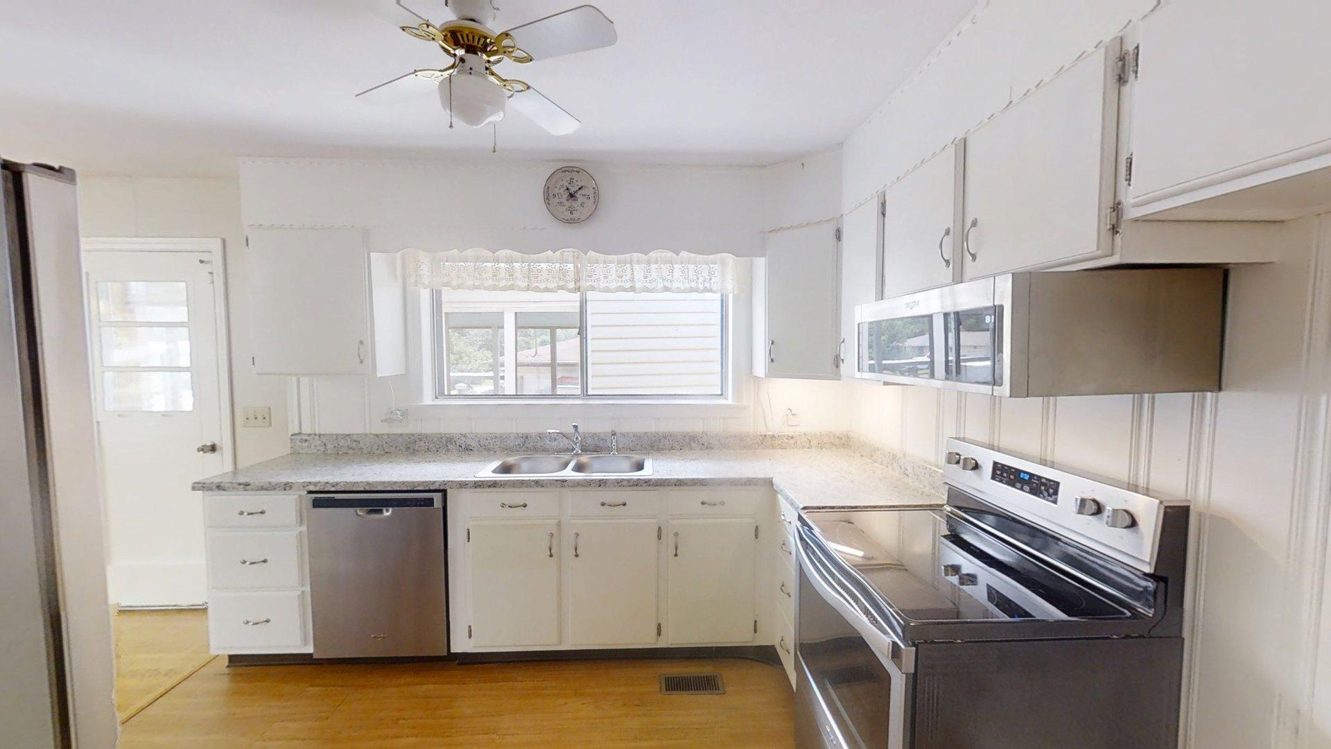 4829 Stagg Road Chattanooga, TN 37415 - Photo 9 of 19 4829-Stagg-Road-07222026_164005