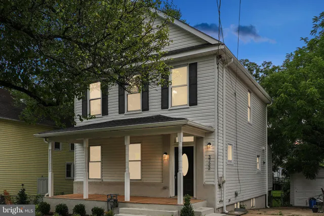 $625,000 | 3722 36th Street, Mount Rainier, MD 20712