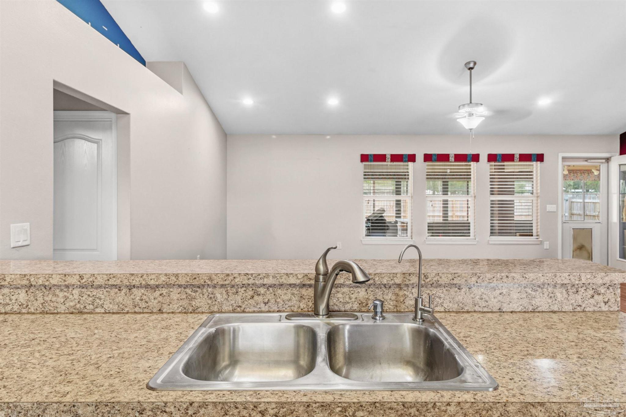 4420 Piedmont Way Milton, FL 32583 - Photo 12 of 47