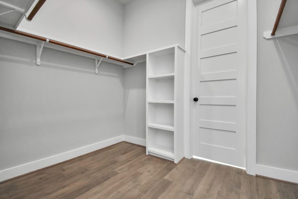 1320 Eberhard Street Houston, TX 77019 - Photo 29 of 45