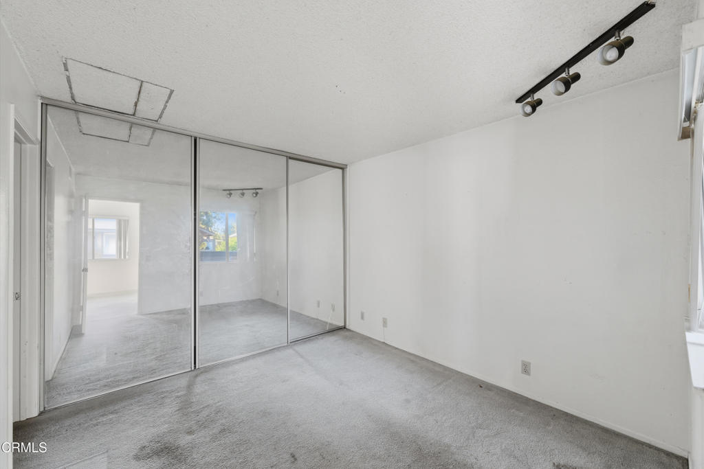 4561 Alamo Street, Unit F Simi Valley, CA 93063 - Photo 15 of 24