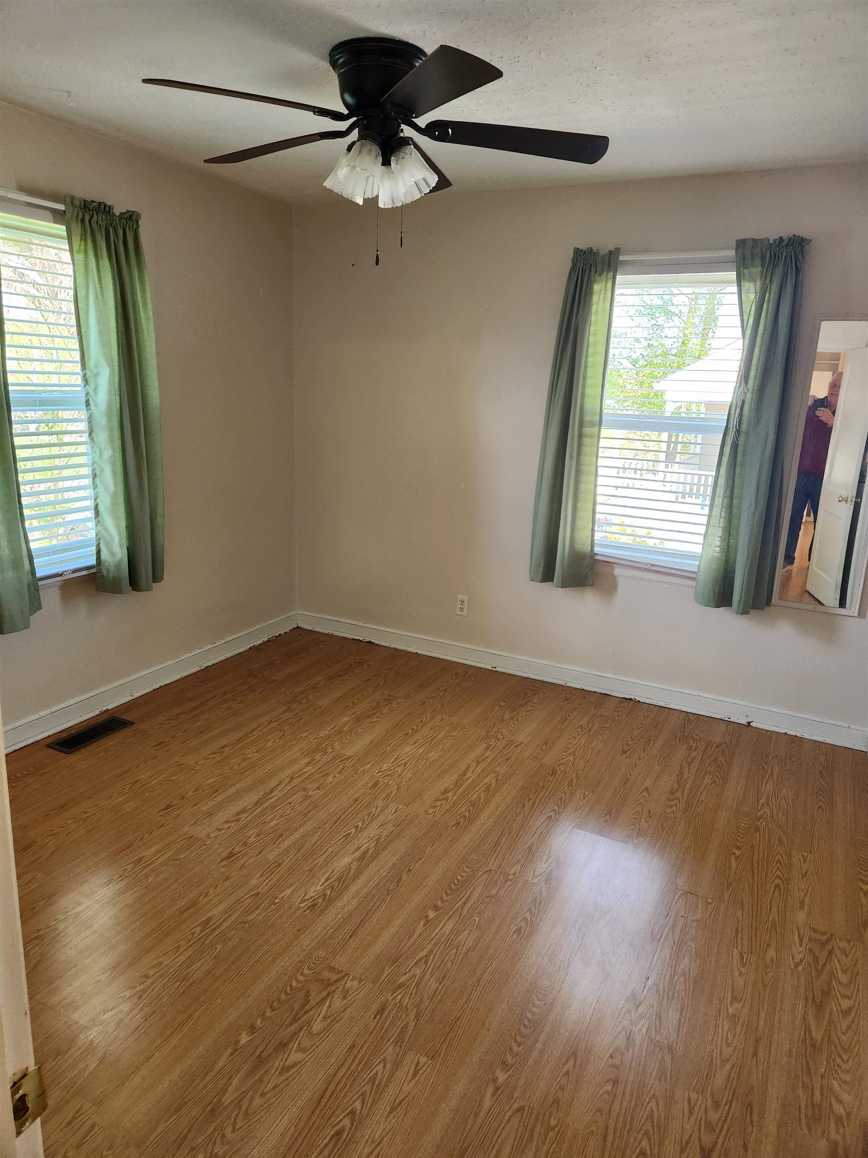 7494 Ridge Road Radford, VA 24141 - Photo 9 of 13 Gallery Image 9