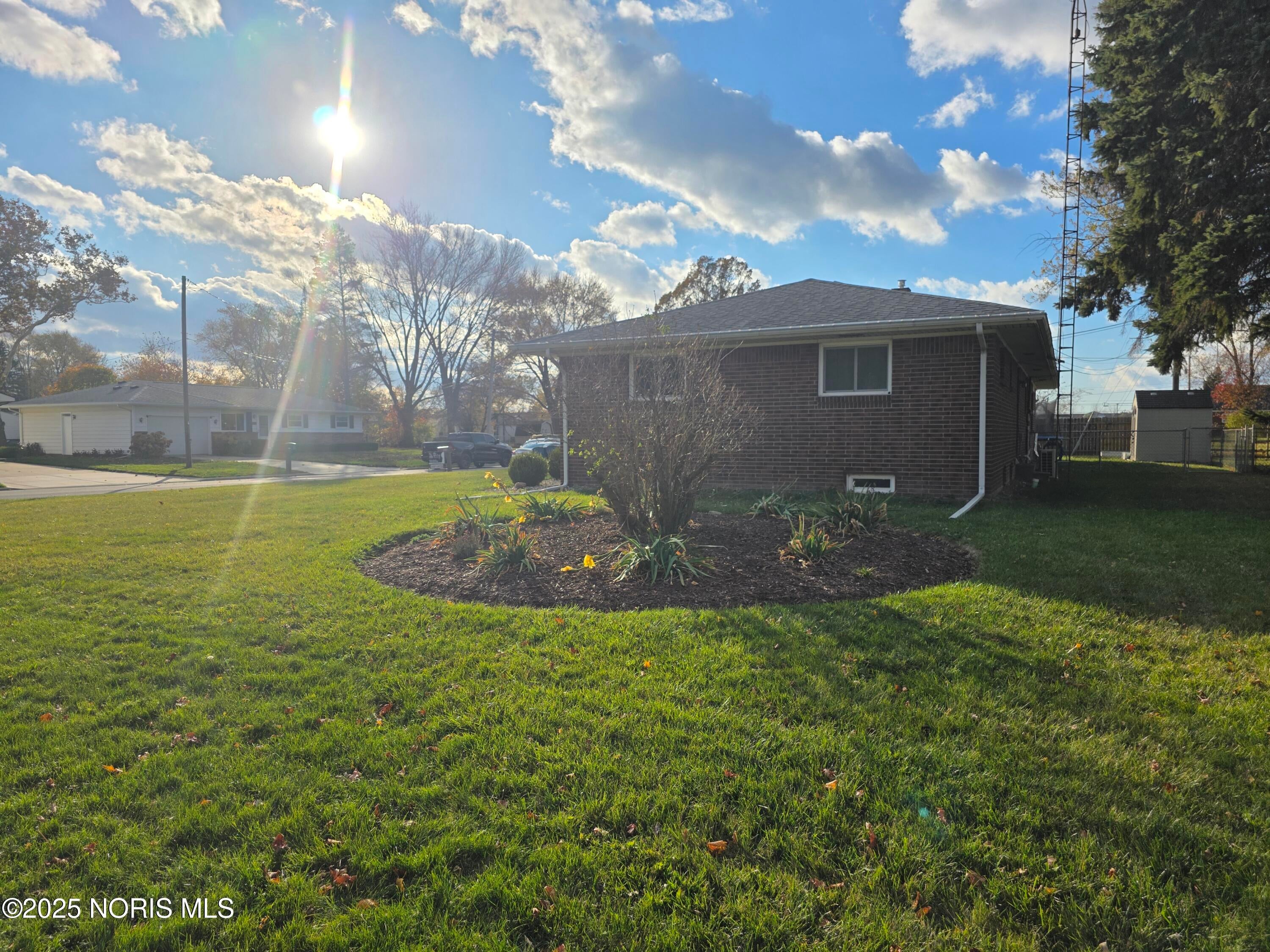 858 Athens Road Oregon, OH 43616 - Photo 3 of 33 20251112_151314