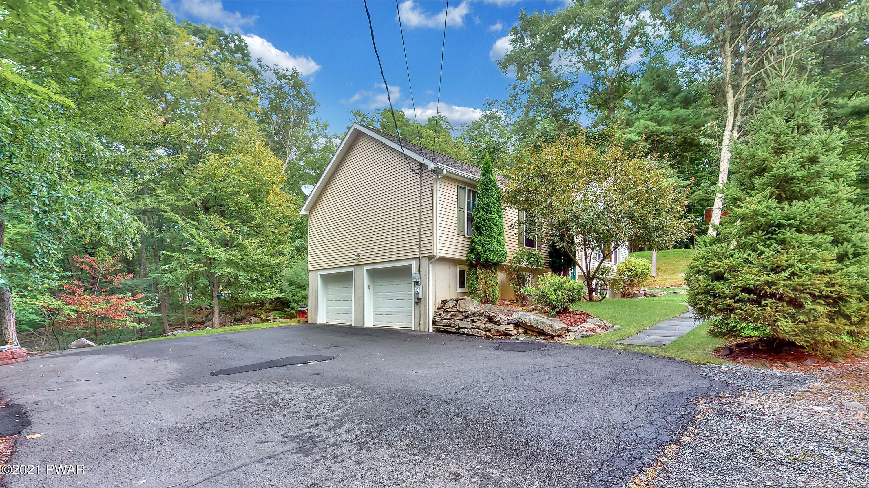 112 Neversink Road Shohola, PA 18458 - Photo 17 of 44 112-Neversink-Rd-08212021_101440