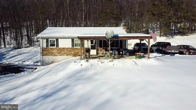 $399,900 | 125 Fawn Lane, Elliottsburg, PA 17024