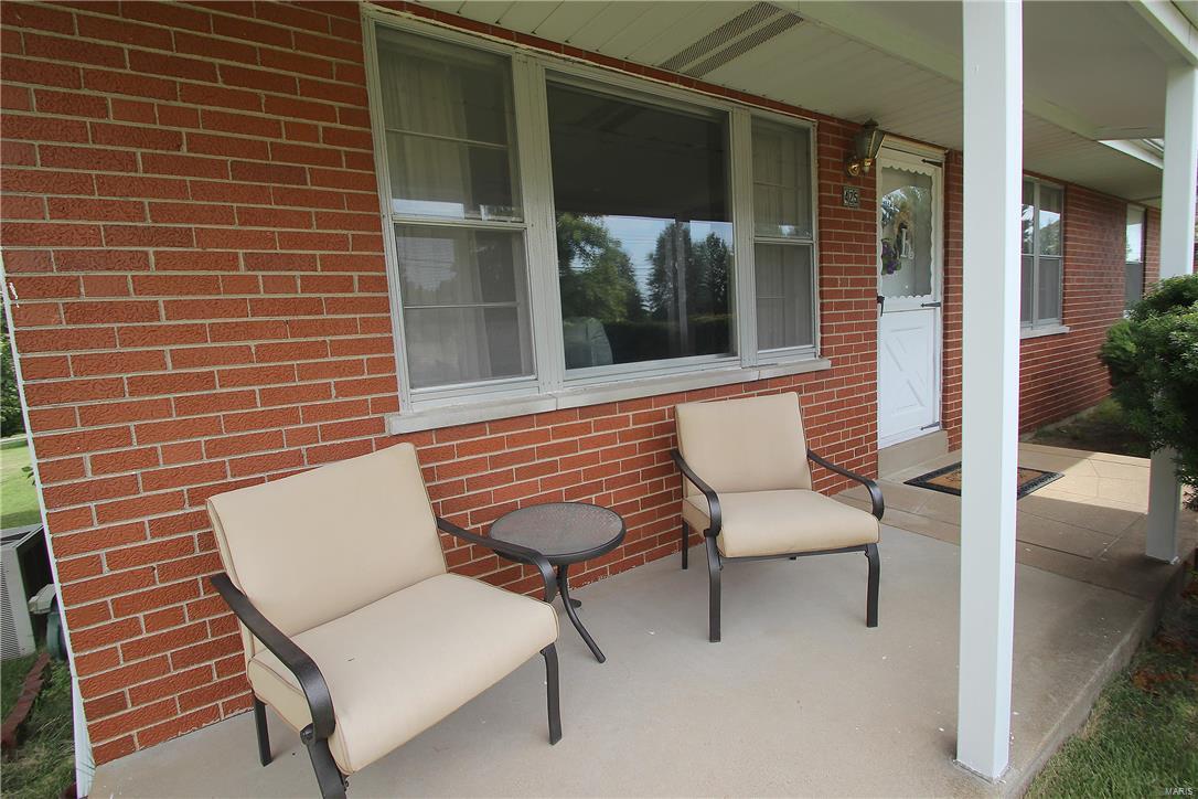 425 Forder Road St. Louis, MO 63129 - Photo 3 of 43 Gallery Image 3