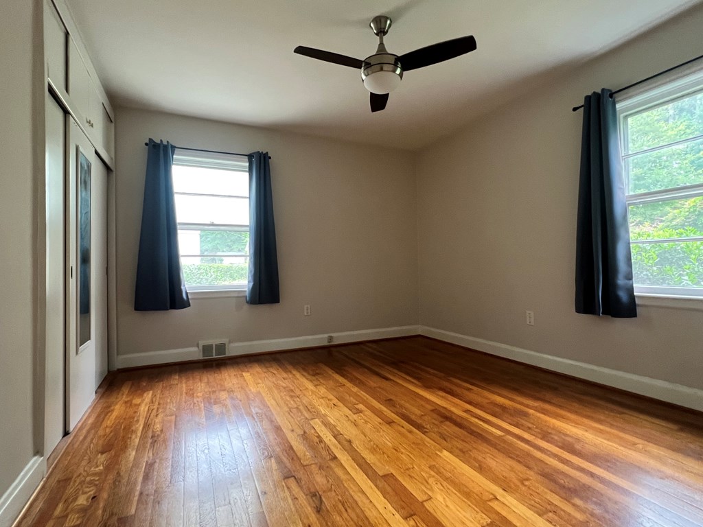 501 Cedar Street Clinton, SC 29325 - Photo 12 of 31