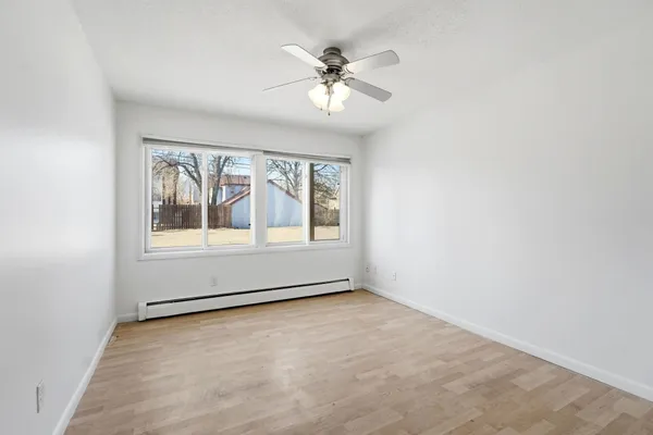 $1,295 | 2740 Pleasant Avenue, Unit 204, Minneapolis, MN 55408