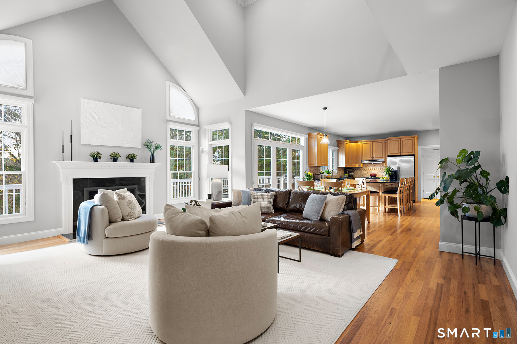 381 Chestnut Hill Road Norwalk, CT 06851 - Photo 14 of 40