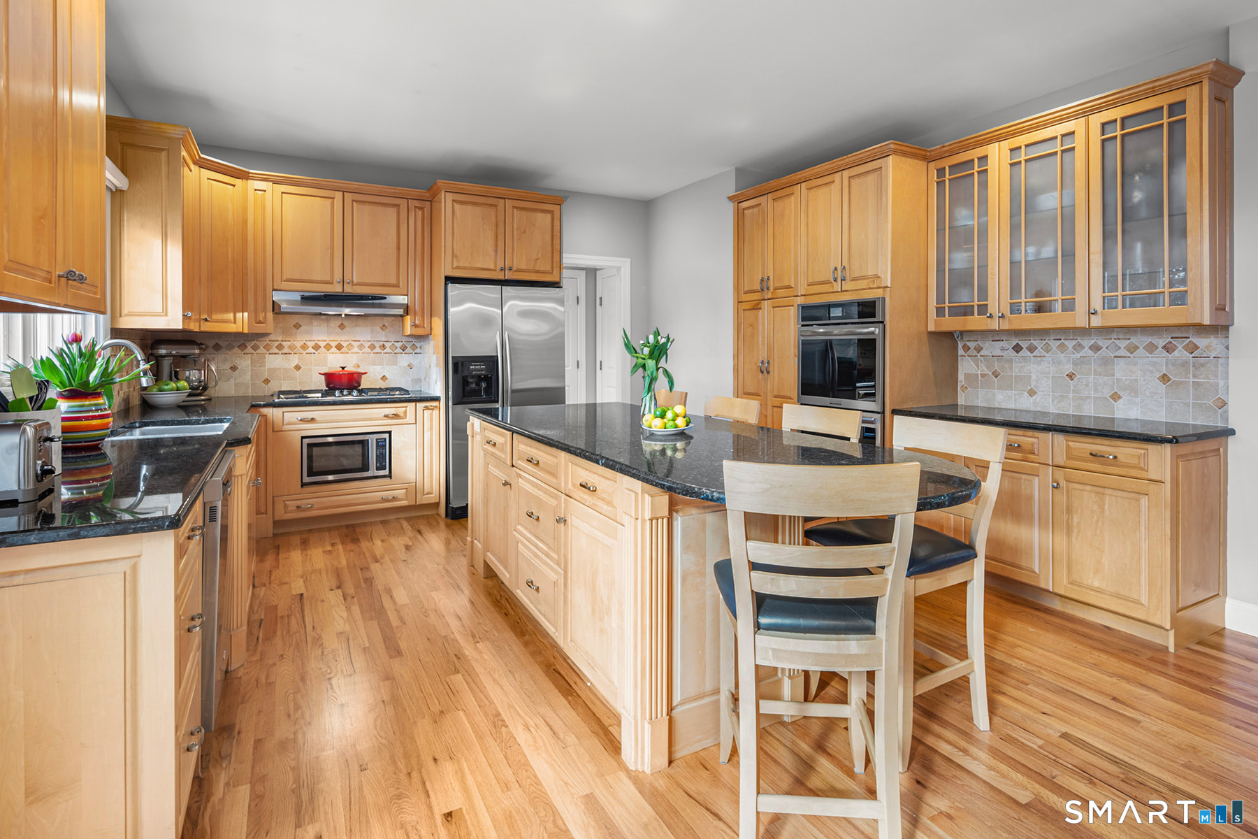 381 Chestnut Hill Road Norwalk, CT 06851 - Photo 16 of 40