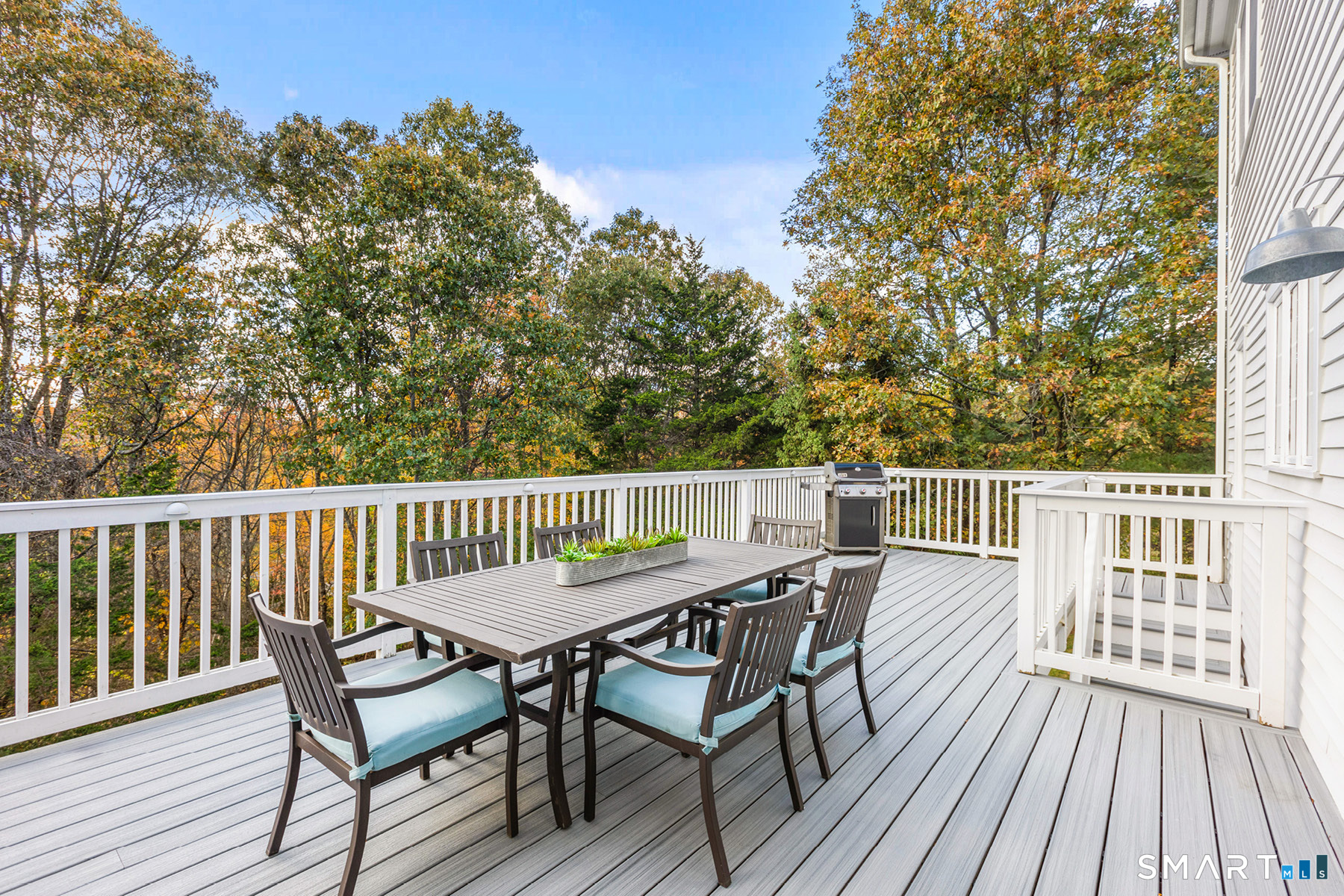 381 Chestnut Hill Road Norwalk, CT 06851 - Photo 19 of 40