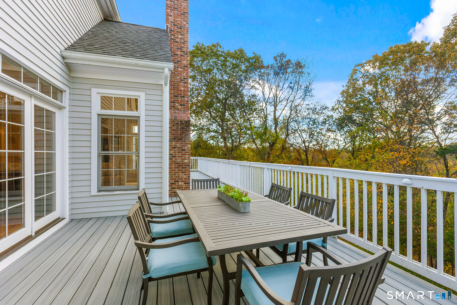 381 Chestnut Hill Road Norwalk, CT 06851 - Photo 22 of 40