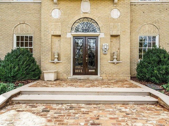 2025 Fairview Road Raleigh, NC 27608 - Photo 2 of 30 Photo 2