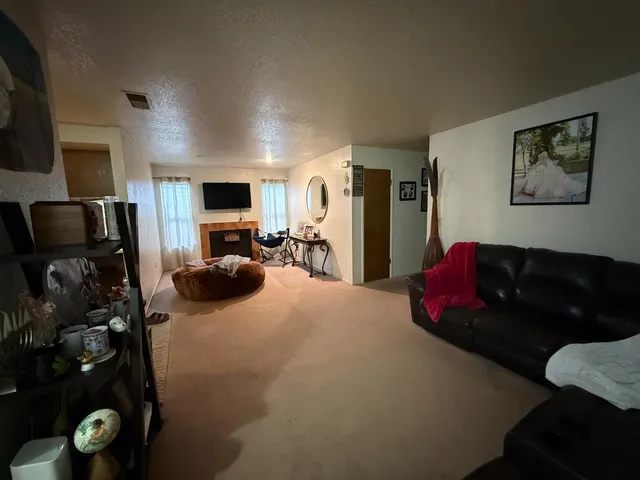 $595,000 | 3536 Forest Glenn Drive, Modesto, CA 95355