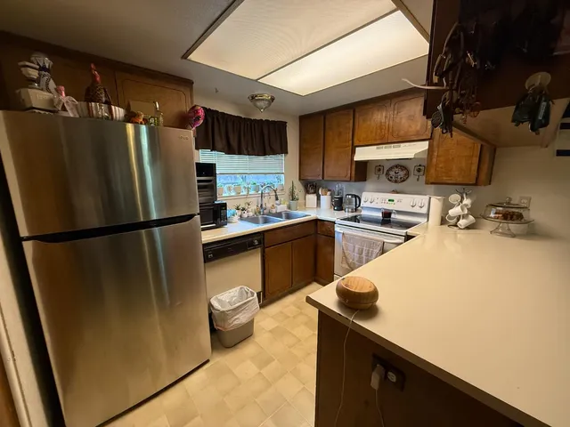 $595,000 | 3536 Forest Glenn Drive, Modesto, CA 95355