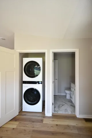 $309,900 | 2049 East 20th Street, Zumbrota, MN 55992